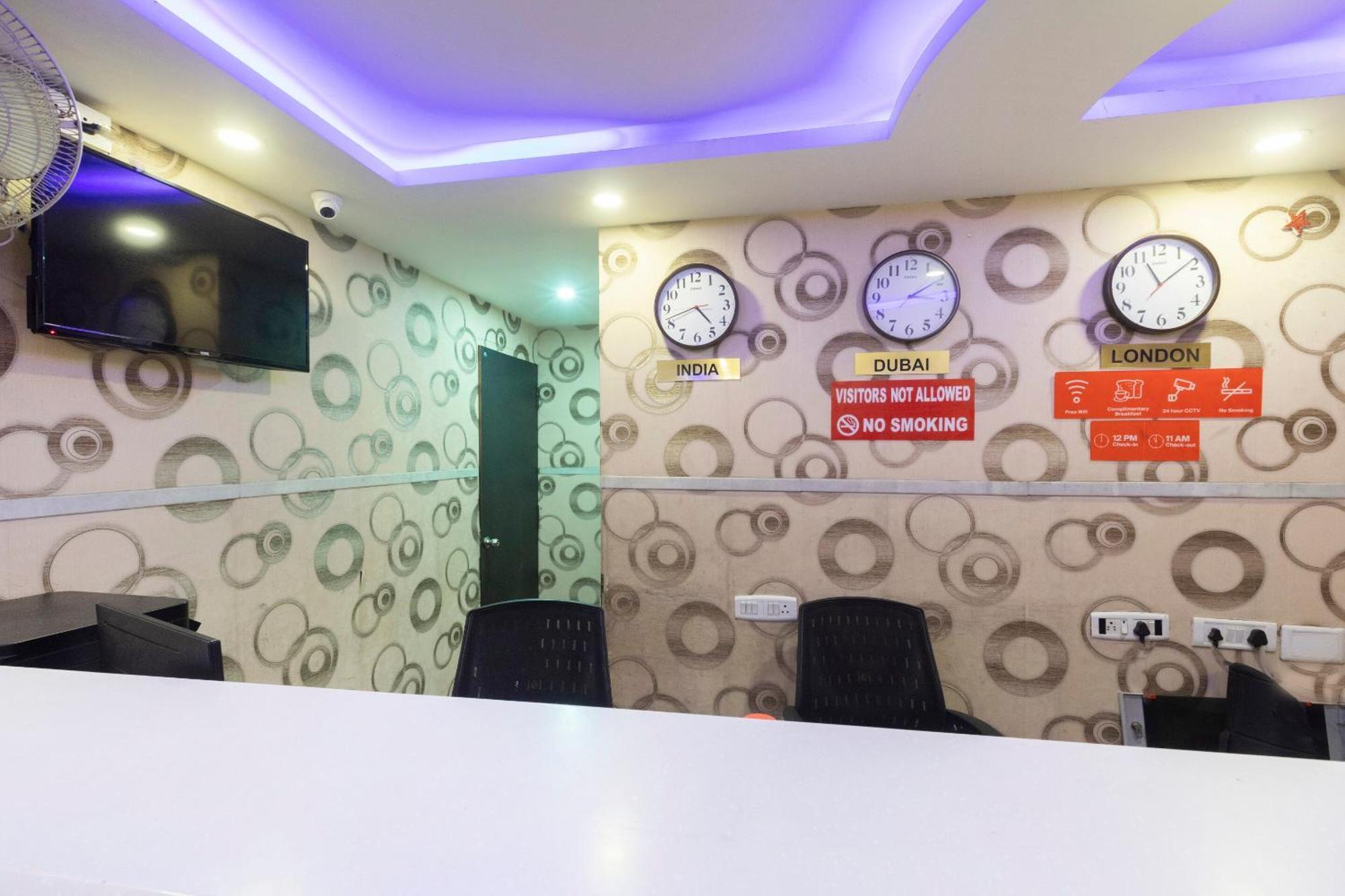Collection O Santhome Residency Near Marina Beach Chennai Esterno foto
